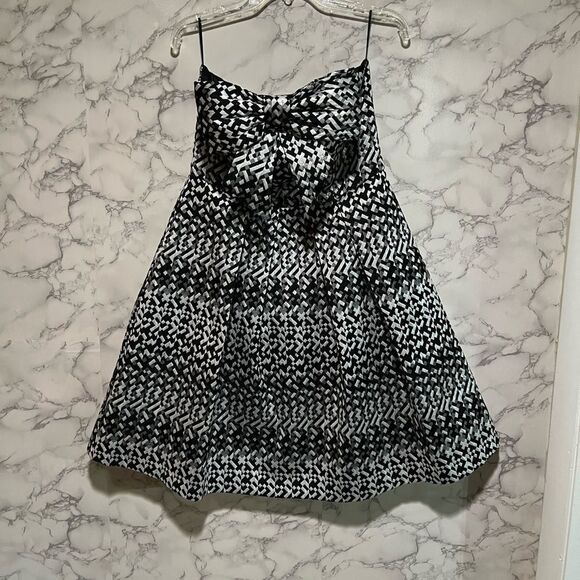 Eva Franco Fifi Dress Size 4 - Picture 4 of 11